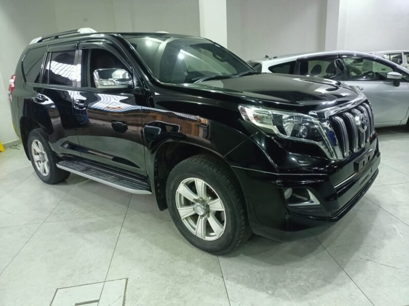 
								Used Toyota Land Cruiser Prado TX-L 2017 full									