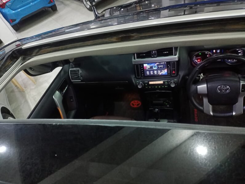 
								Used Toyota Land Cruiser Prado TX-L 2017 full									