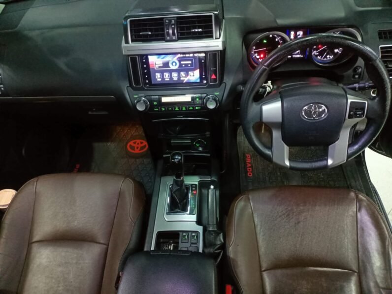 
								Used Toyota Land Cruiser Prado TX-L 2017 full									
