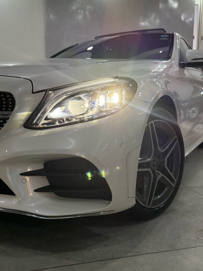 
								Mercedes Benz C-200 AMG 2019 full									