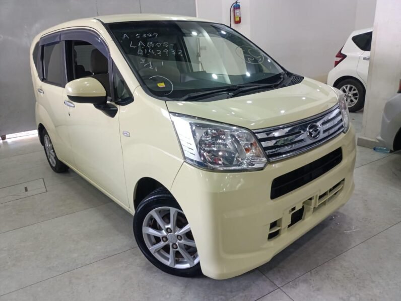 Daihatsu Move 2018 off white in kenya