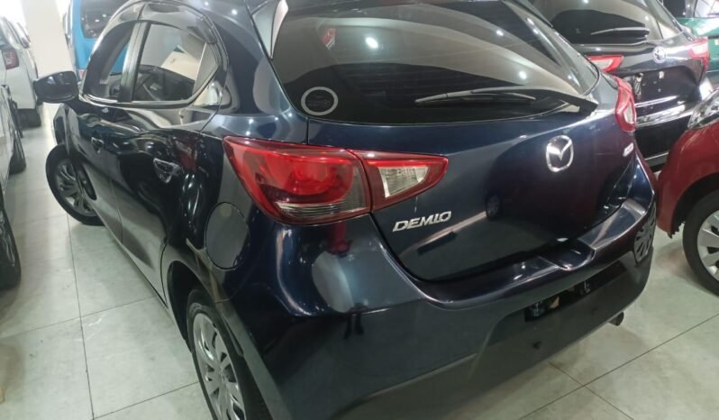 
								Mazda Demio 2017 full									