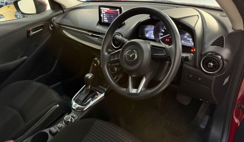 
								Mazda Demio 2018 full									