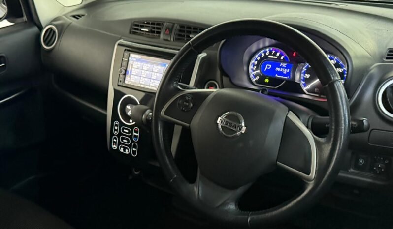 
								Nissan Dayz Highway Star 2018 full									