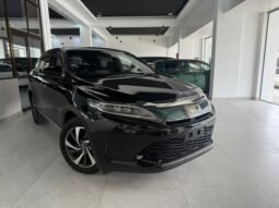 Toyota Harrier Premium Turbo 2017