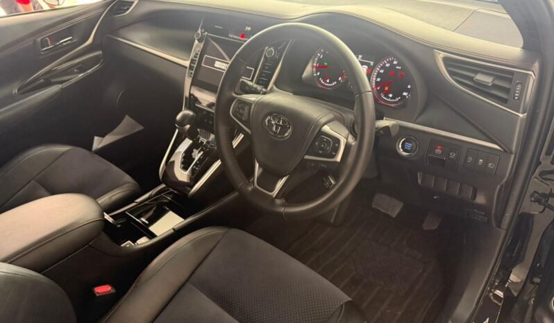 
								Toyota Harrier Premium Turbo 2017 full									
