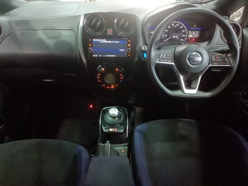 
								Nissan Note E-Power 2018 full									