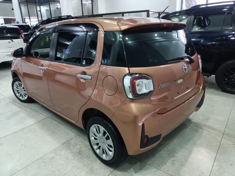 
								Toyota Passo 2018 Moda full									