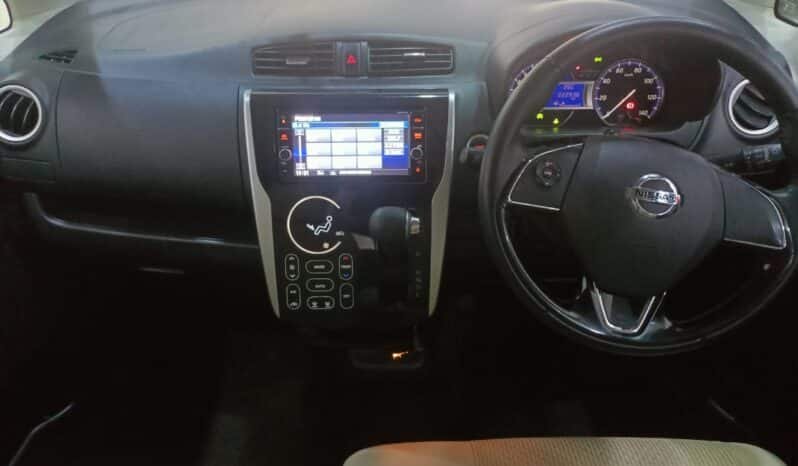 
								Nissan Dayz Highway Star 2018 full									