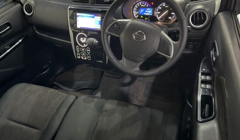 
								Nissan Dayz Highway Star 2018 full									