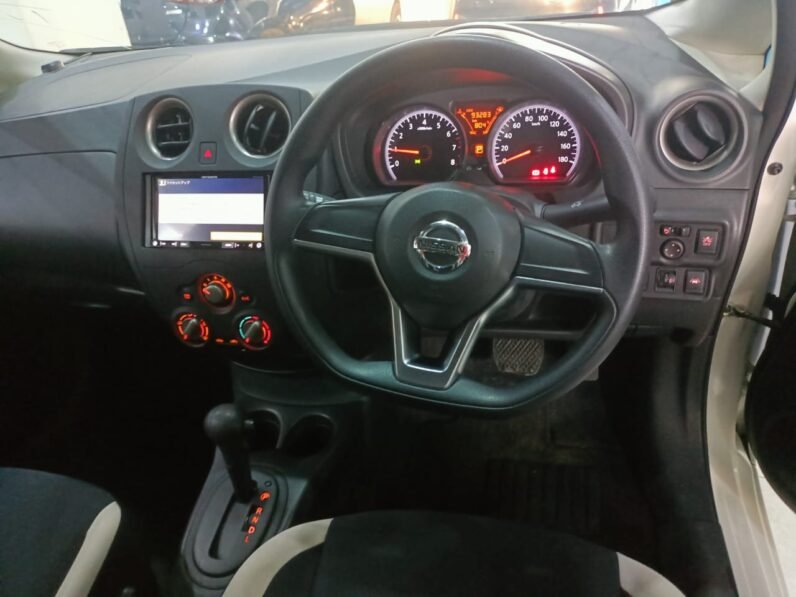 
								Nissan Note 2018 full									