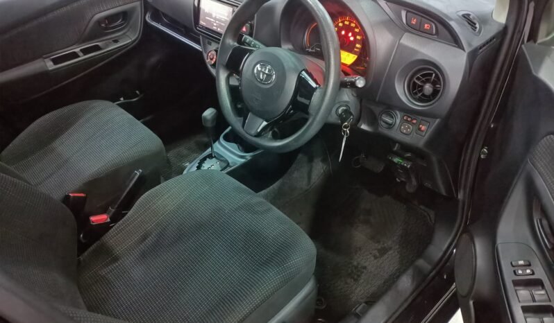 
								Toyota Vitz 2018 1000cc full									