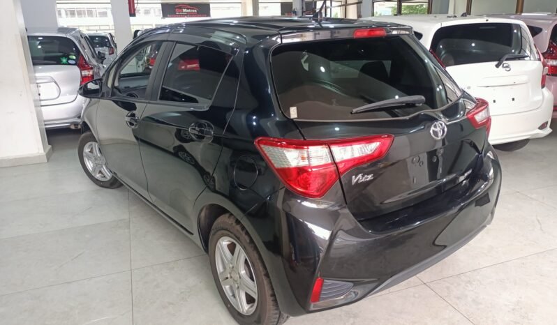
								Toyota Vitz 2018 1000cc full									
