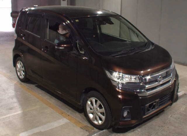
								Nissan Dayz Highway Star 2018 full									