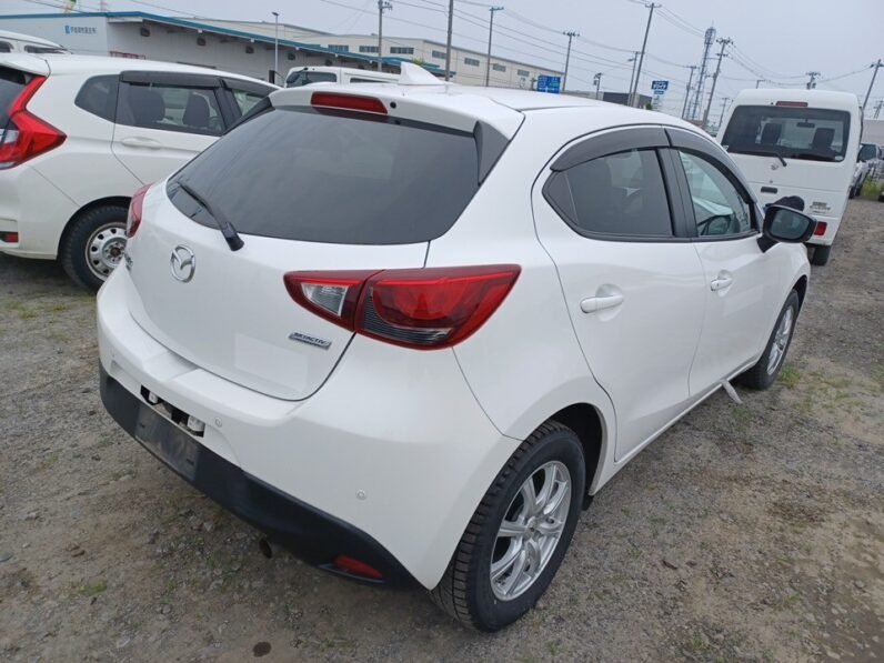 
								Mazda Demio 2018 4WD full									