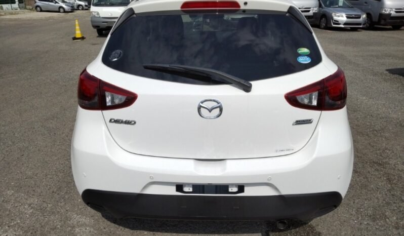 
								Mazda Demio 2018 full									