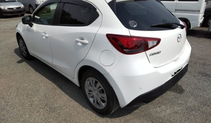 
								Mazda Demio 2018 full									