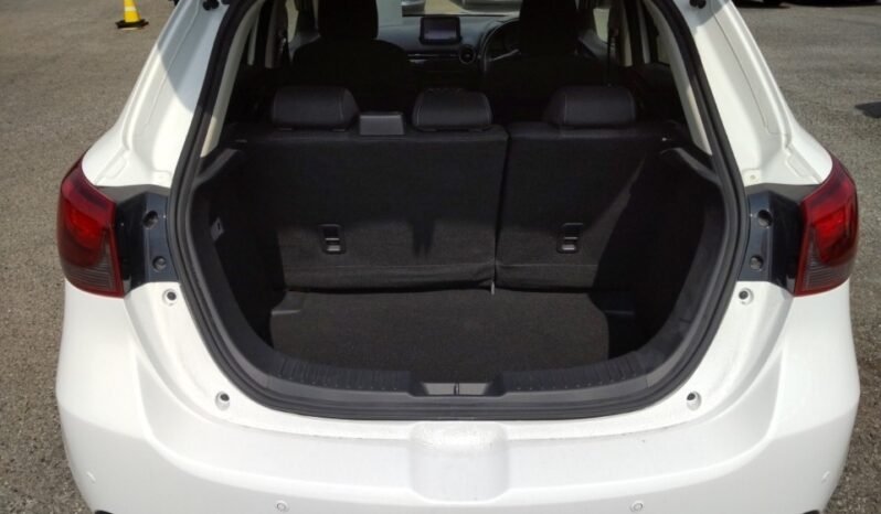 
								Mazda Demio 2018 full									