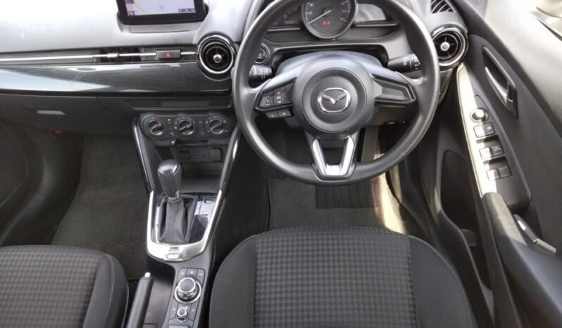 
								Mazda Demio 2018 full									