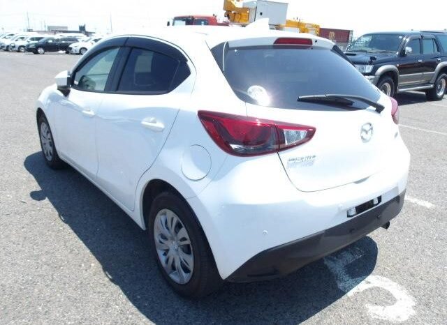 
								Mazda Demio 2018 full									