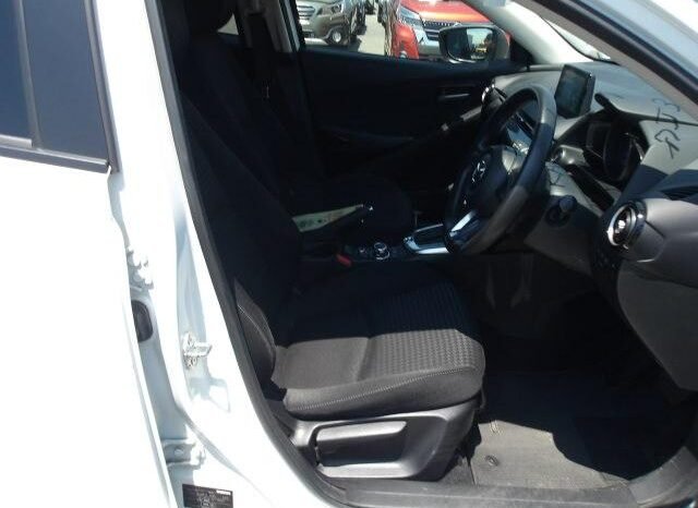 
								Mazda Demio 2018 full									
