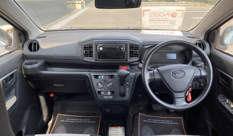 
								Daihatsu Mira e:S 2018 full									