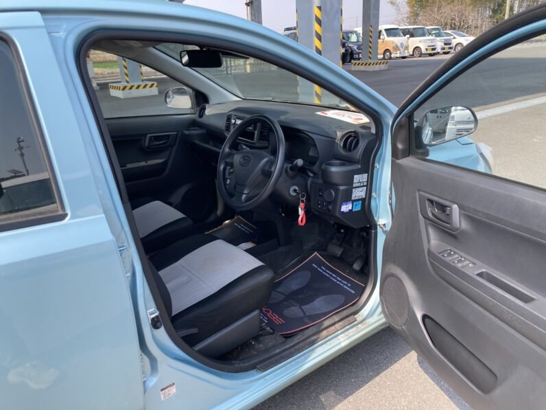 
								Daihatsu Mira e:S 2018 full									