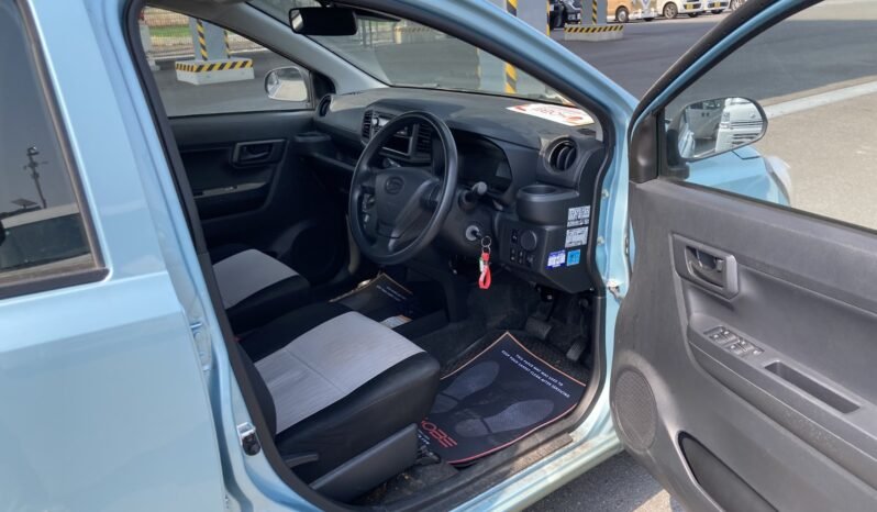 
								Daihatsu Mira e:S 2018 full									