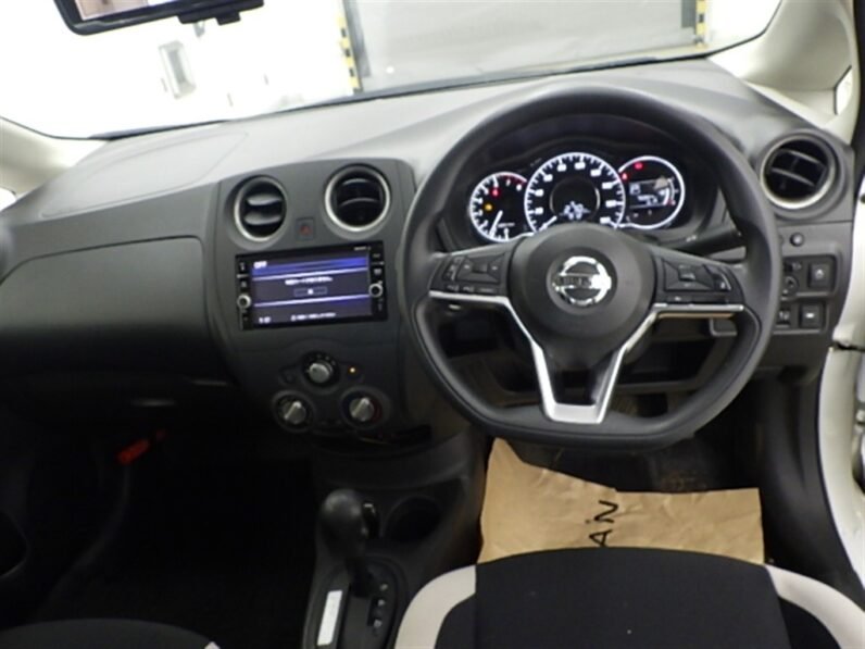 
								Nissan Note 2018 full									