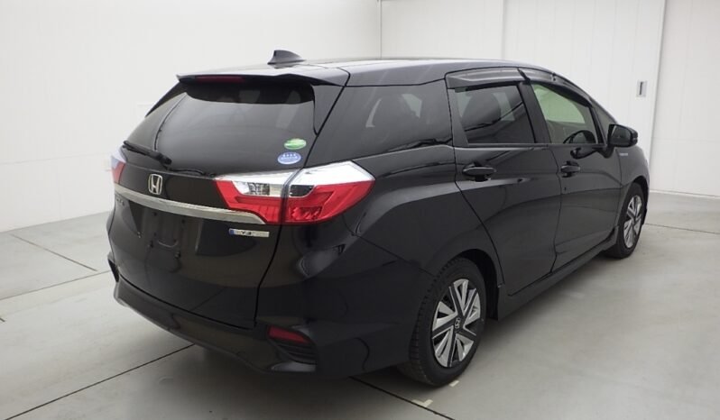 
								Honda Fit Shuttle Hybrid 2018 full									