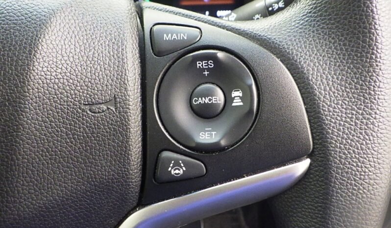
								Honda Fit Shuttle Hybrid 2018 full									