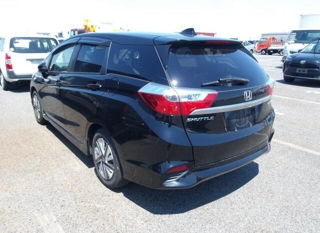 
								Honda Fit Shuttle Hybrid 2018 full									