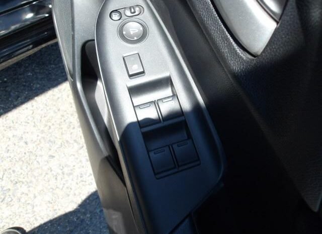 
								Honda Fit Shuttle Hybrid 2018 full									