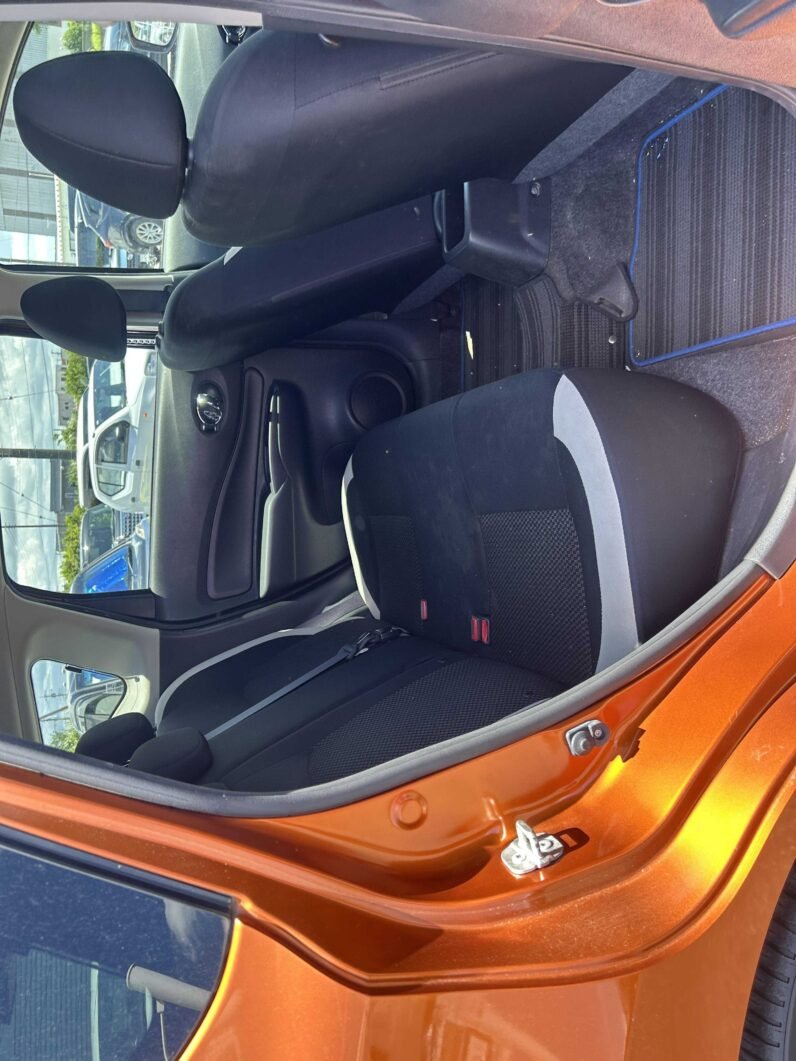 
								Nissan Note E-Power 2018 full									