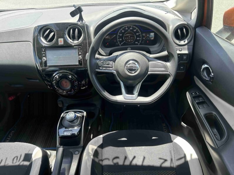 
								Nissan Note E-Power 2018 full									