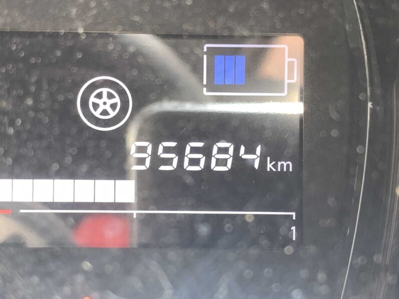 
								Nissan Note E-Power X Black Sport 2018 full									
