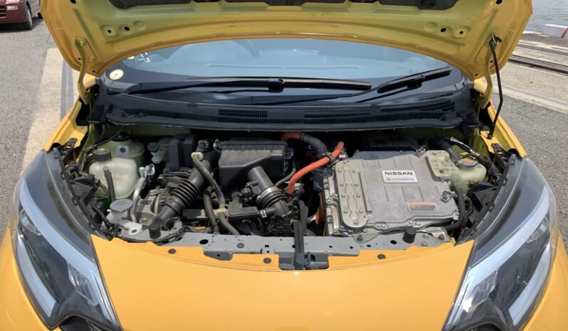 
								Nissan Note E-Power X Black Sport 2018 full									