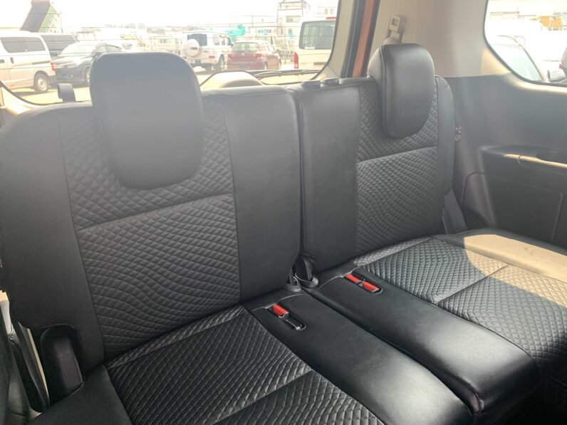 
								Nissan Serena Highway Star E-Power 2018 full									