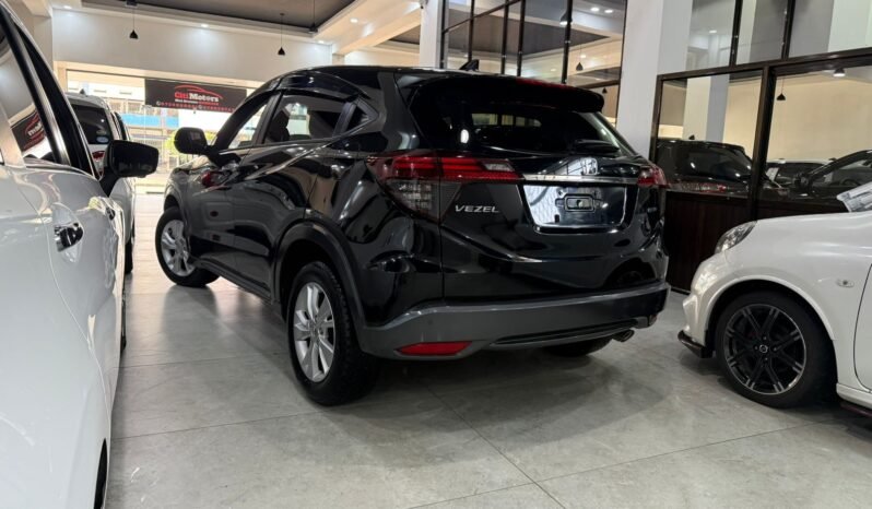 
								Honda Vezel Hybrid 2019 full									