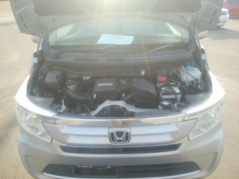 
								Honda N WGN 2018 full									