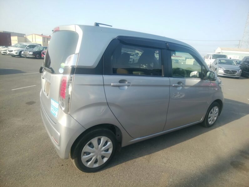 
								Honda N WGN 2018 full									