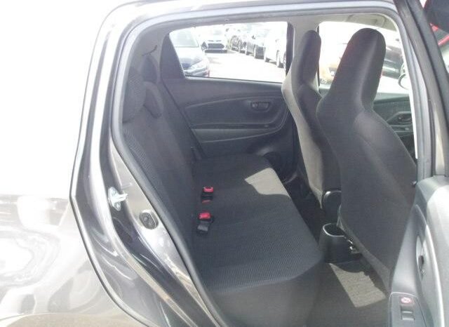 
								Toyota Vitz 2018 1000cc full									