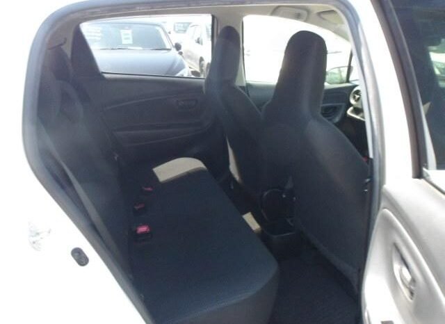 
								Toyota Vitz 2019 full									