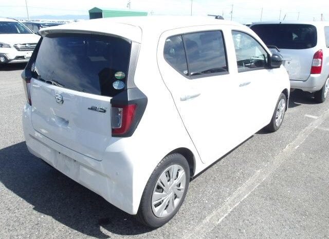 
								Daihatsu Mira e:S 2018 full									