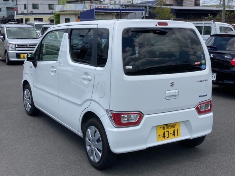 
								Suzuki Wagon R Hybrid 2018 full									