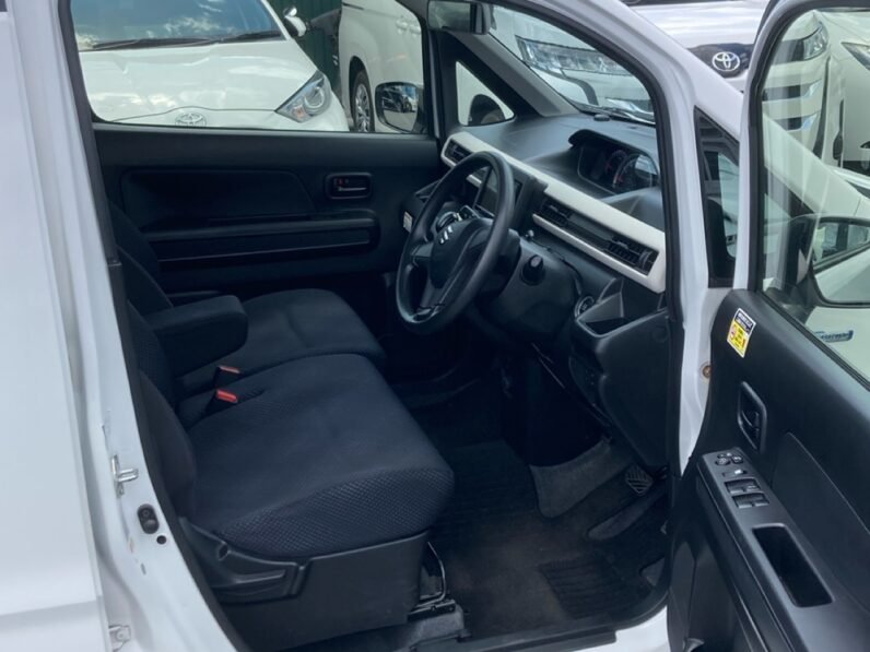 
								Suzuki Wagon R Hybrid 2018 full									