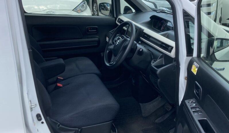 
								Suzuki Wagon R Hybrid 2018 full									
