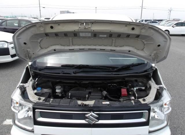 
								Suzuki Wagon R Hybrid 2018 full									