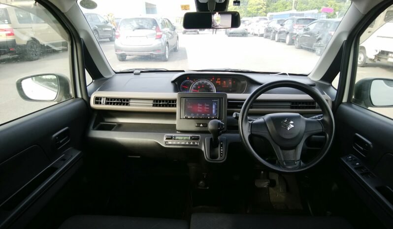 
								Suzuki Wagon R Hybrid 2020 full									