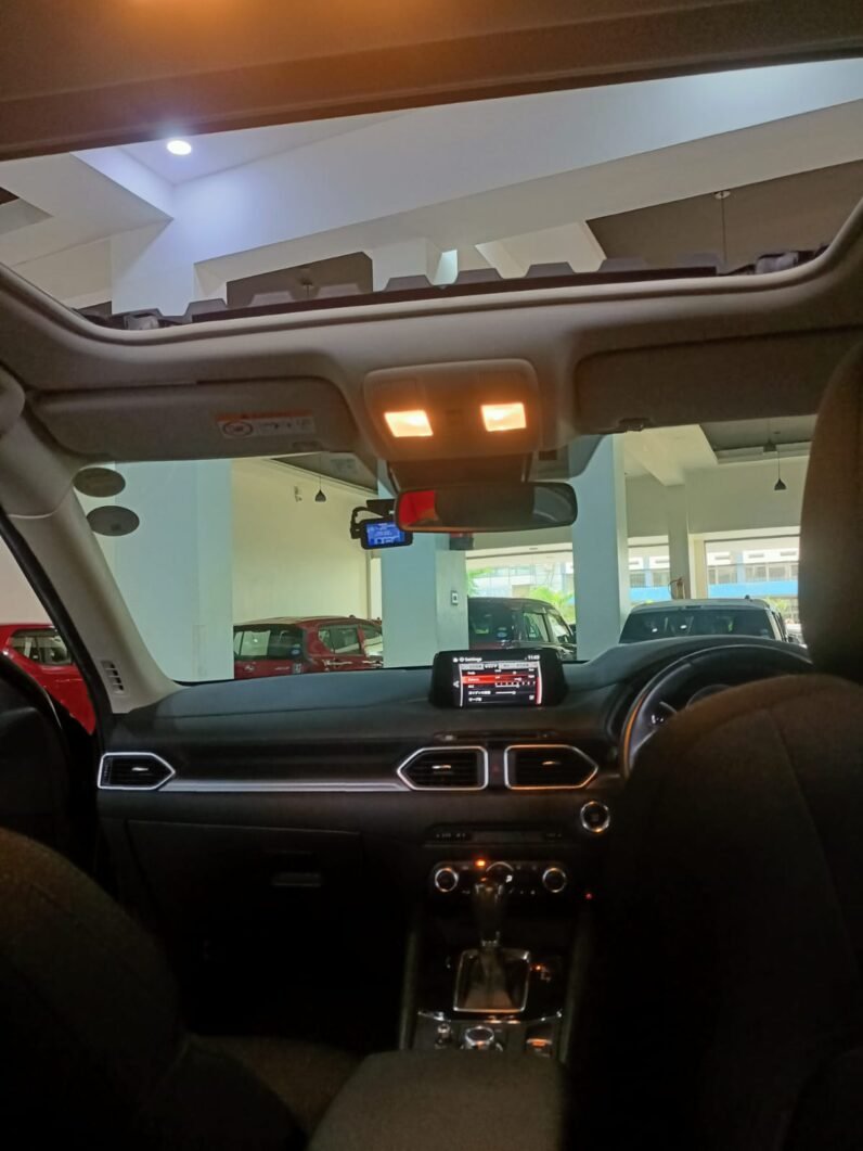 
								Mazda CX-5 2018 Diesel with Sunroof full									